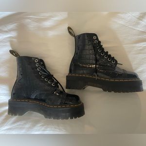 Doc Marten Airway